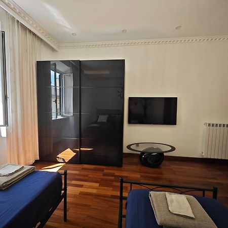 Francesco Romestay - Casa Vittorio Buitenkant foto